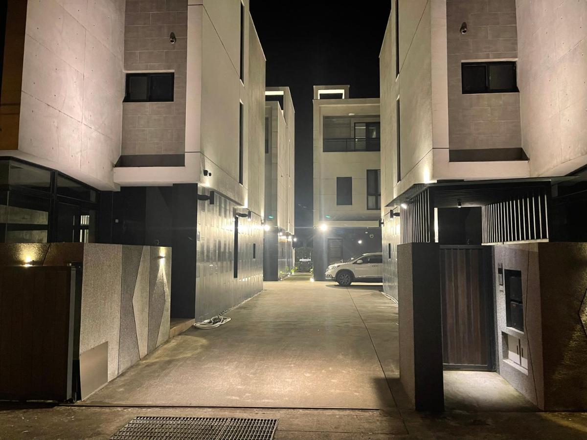 方興top會館 全新包棟電梯民宿 Sanxing Exterior foto