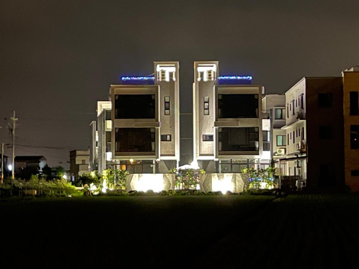 方興top會館 全新包棟電梯民宿 Sanxing Exterior foto