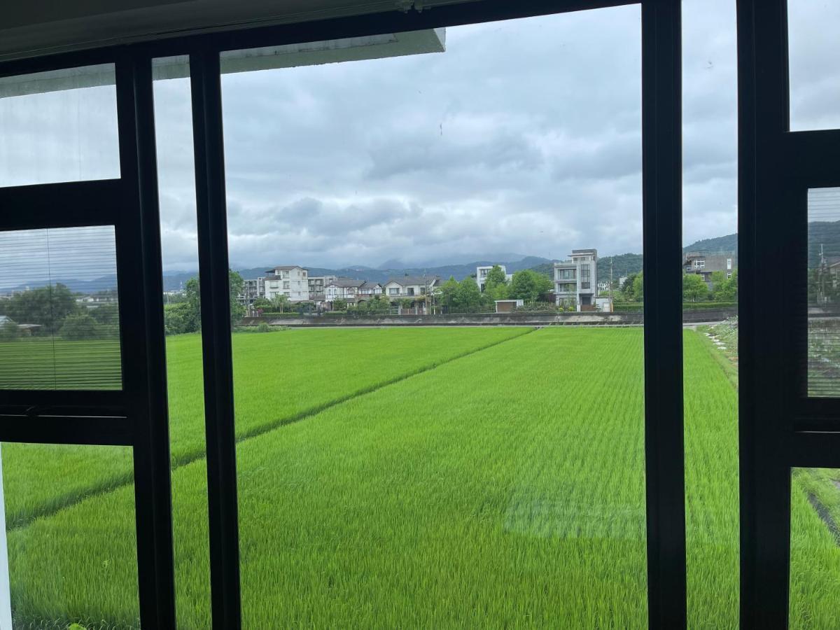 方興top會館 全新包棟電梯民宿 Sanxing Exterior foto